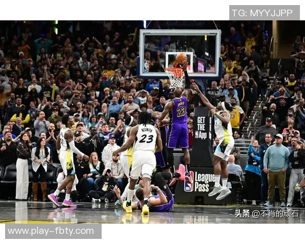 湖人球迷怒斥詹姆斯表现不佳直言其无法跻身历史前五行列